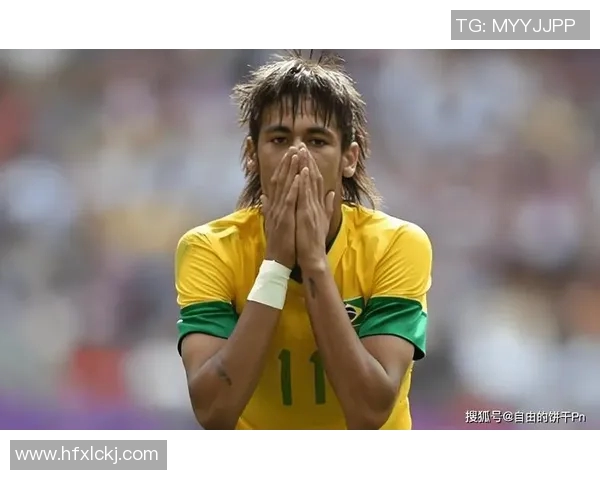 恶作剧足球明星化身老头挑战年轻球员引发热议