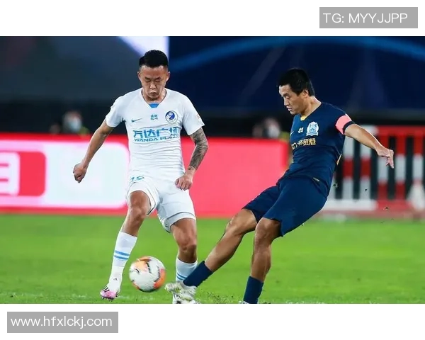 广州足球队以85分领跑精英赛积分榜展现强劲实力和争冠决心